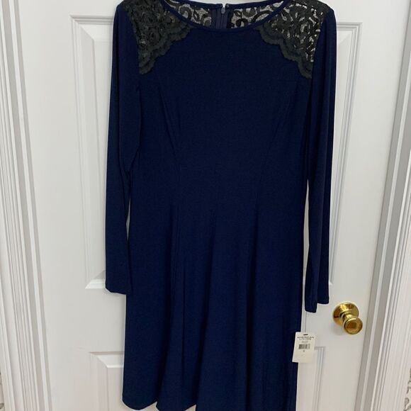 American Living Size 10 navy blue dress w/black lace around the shoulders/back - Picture 1 of 12